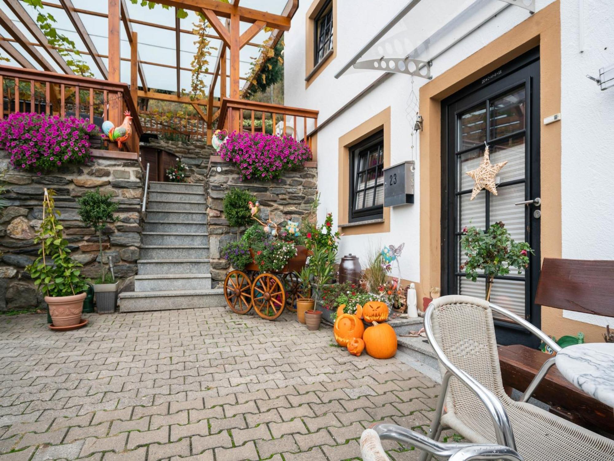 A Modern Apartment In The Hunsr Ck Region S Romantic Drohn Valley Merschbach Luaran gambar