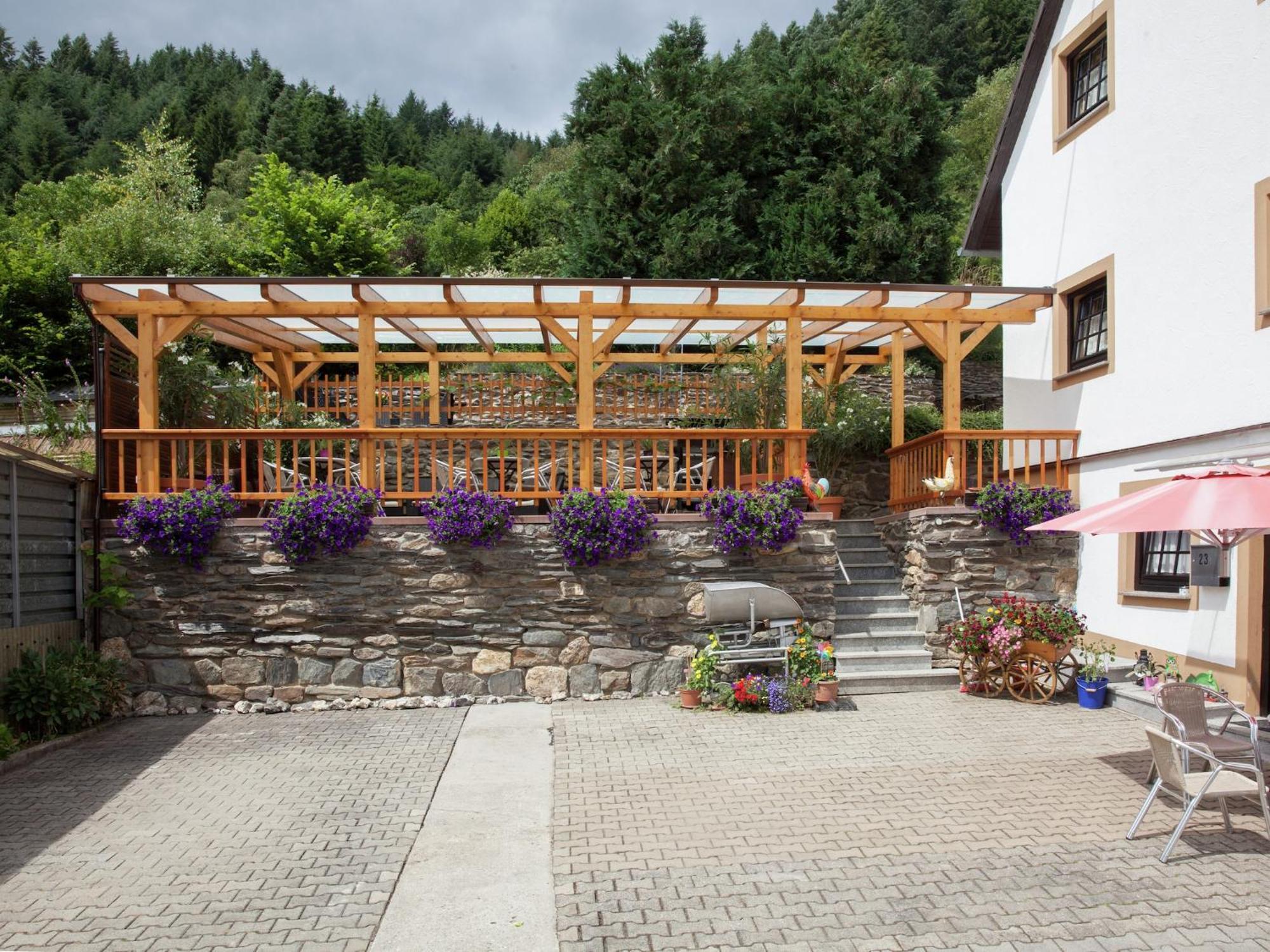 A Modern Apartment In The Hunsr Ck Region S Romantic Drohn Valley Merschbach Luaran gambar